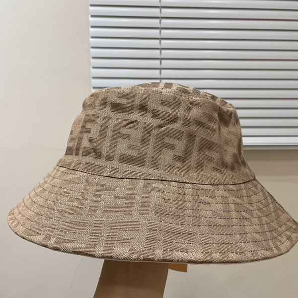 目を惹く逸品！フェンディ リバーシブル バケットハット 偽物 feu35978